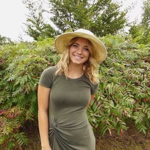 Meet your Posher, Emma